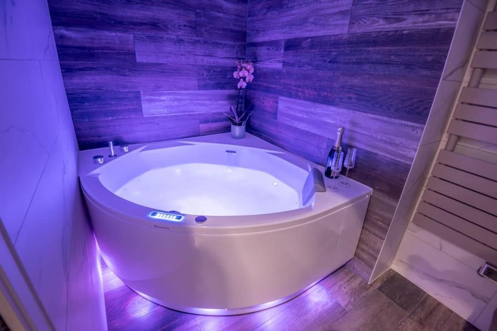 L'Escapade Apartment Анже Екстериор снимка